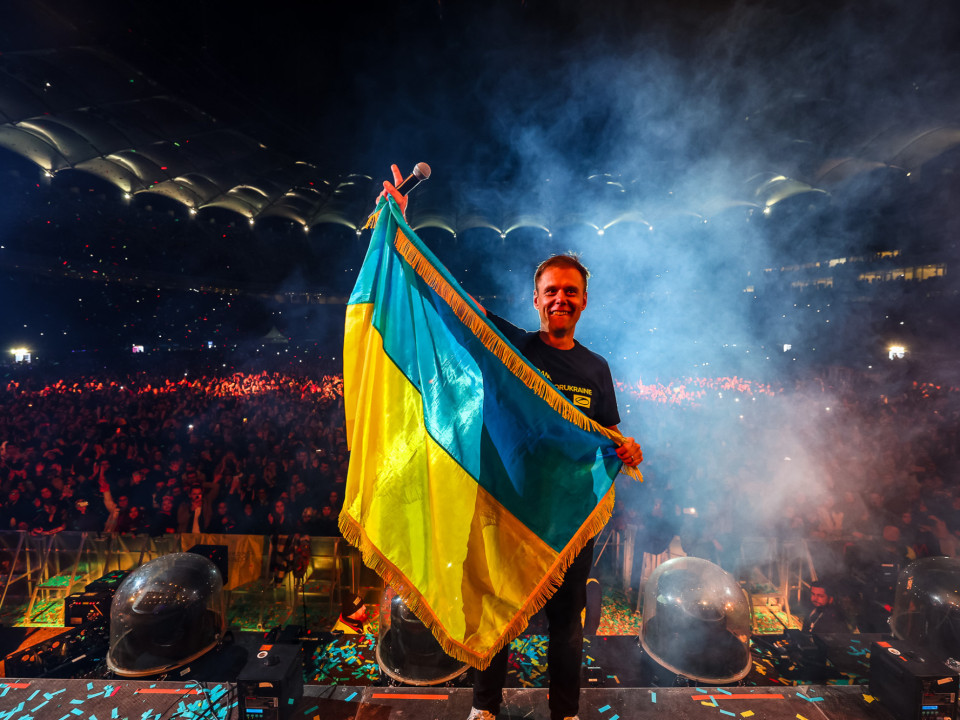 WE ARE ONE - Peste 4.5 milioane de lei strânşi pentru poporul ucrainean la cel mai mare concert caritabil din România 