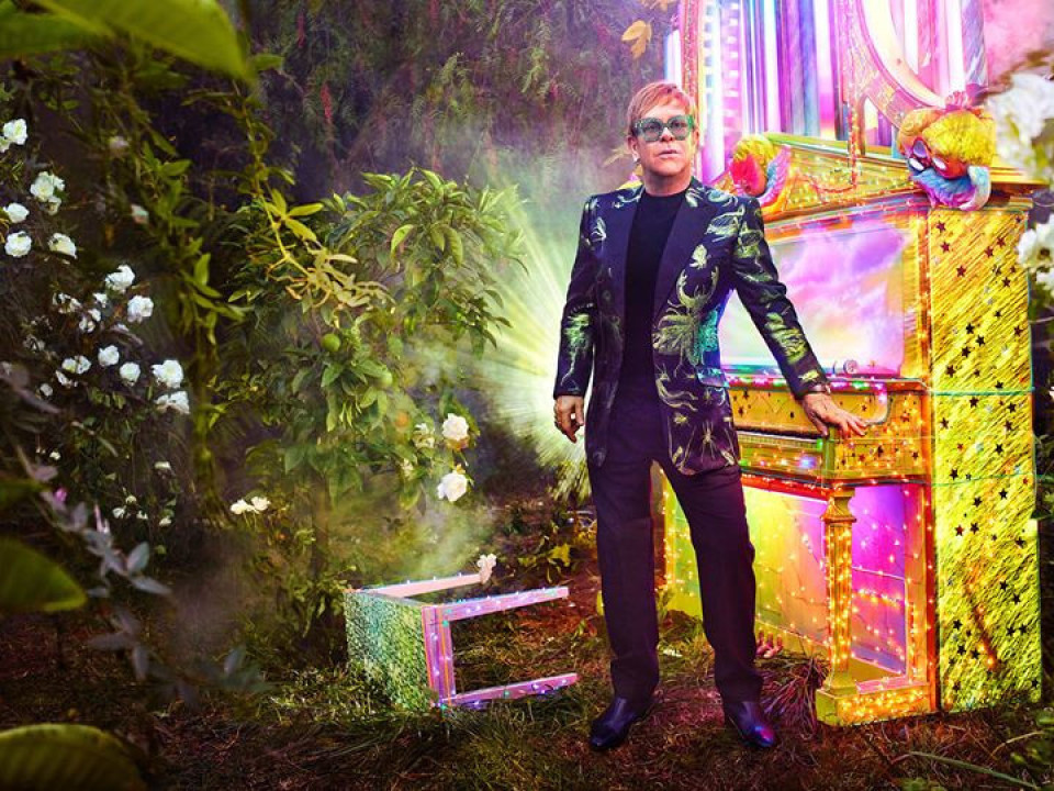 Elton John îşi lansează anul acesta autobiografia - “Sunt pregătit să vă spun povestea mea, cu propriile mele cuvinte”