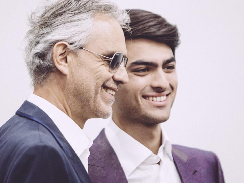 Andrea Bocelli cântă pentru prima dată în duet cu fiul lui, Matteo - VIDEO 