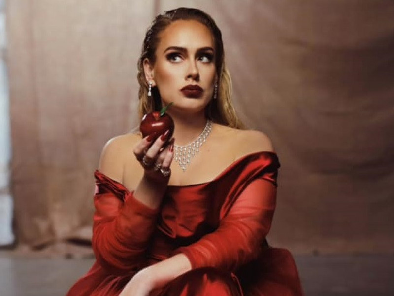 Adele a lansat videoclipul melodiei “Oh My God”, al doilea extras de pe albumul "30" 