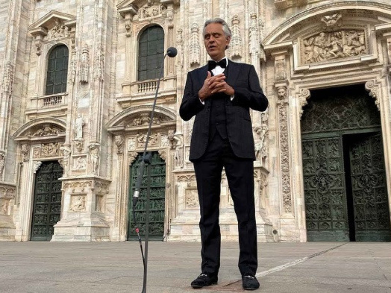 Andrea Bocelli, diagnosticat cu coronavirus. Cum a ajuns povestea publică 