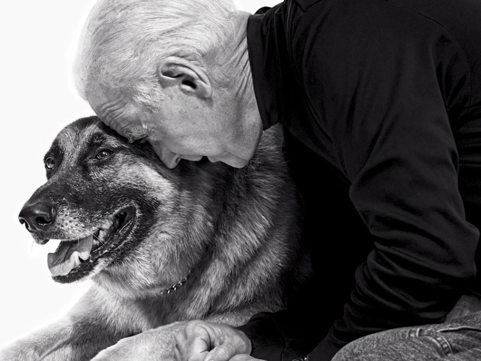 Preşedintele Joe Biden şi-a adus câinii la Casa Albă