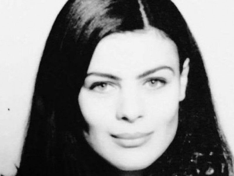 A murit Cătălina Isopescu, cea mai frumoasă fată din lume. În 1993 apărea în videoclipul “Seducţie” al trupei Direcţia 5 