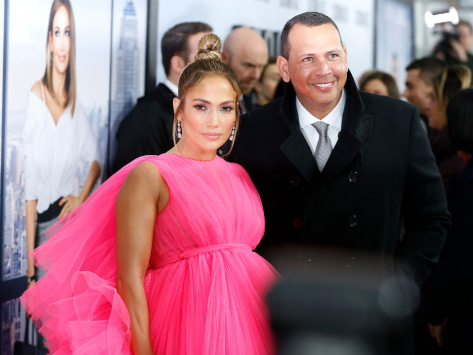 Jennifer Lopez şi Alex Rodriguez au sărbătorit 2 ani de relaţie. Mesajul emoţionant al artistei 