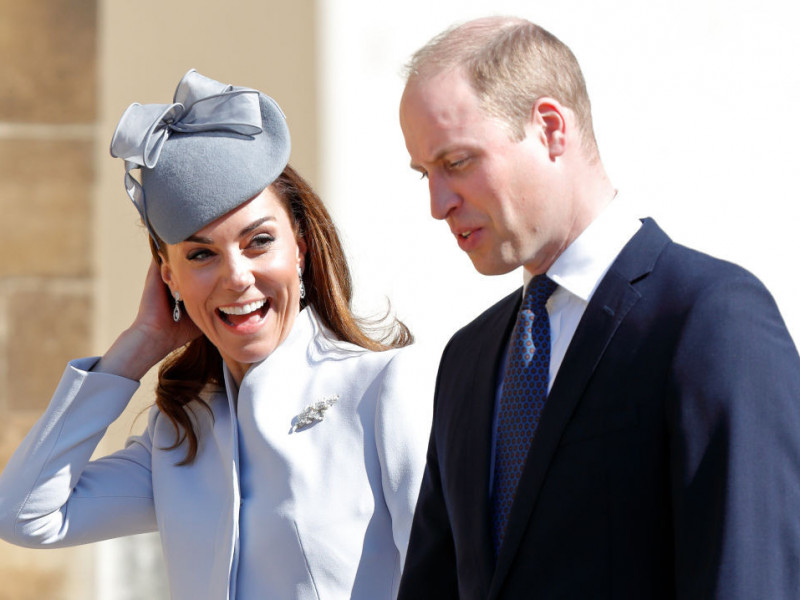 Familia regală a Marii Britanii la slujba de Paşte. Cum a apărut Kate Middleton