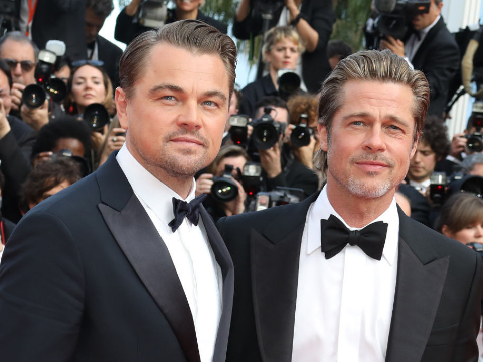 Brad Pitt şi Leonardo DiCaprio i-au adus un omagiu emoţionant lui Luke Perry, colegul lor din “Once Upon a Time in Hollywood”
