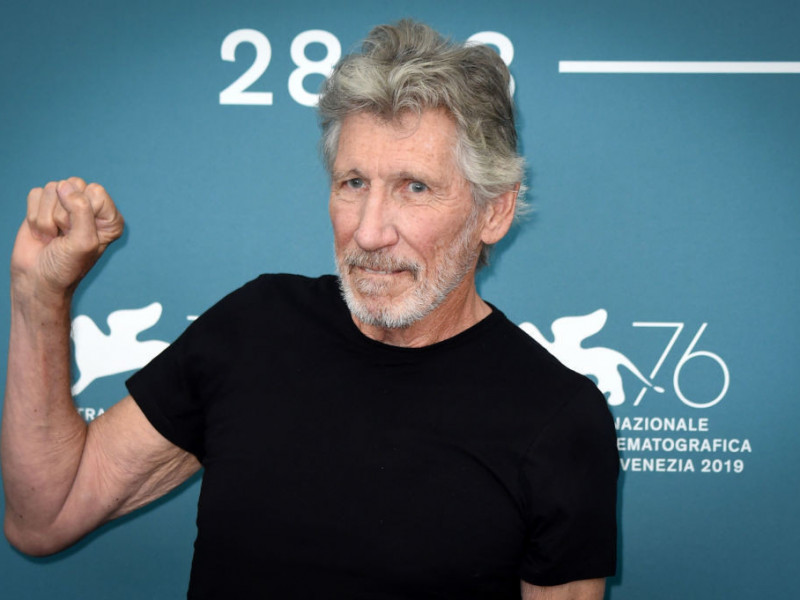 La 78 de ani, Roger Waters (Pink Floyd) s-a căsătorit pentru a 5-a oară 