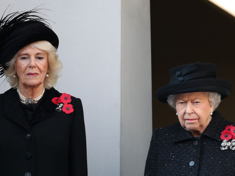 Gestul incredibil al Reginei Elisabeta a II-a faţă de Camilla 