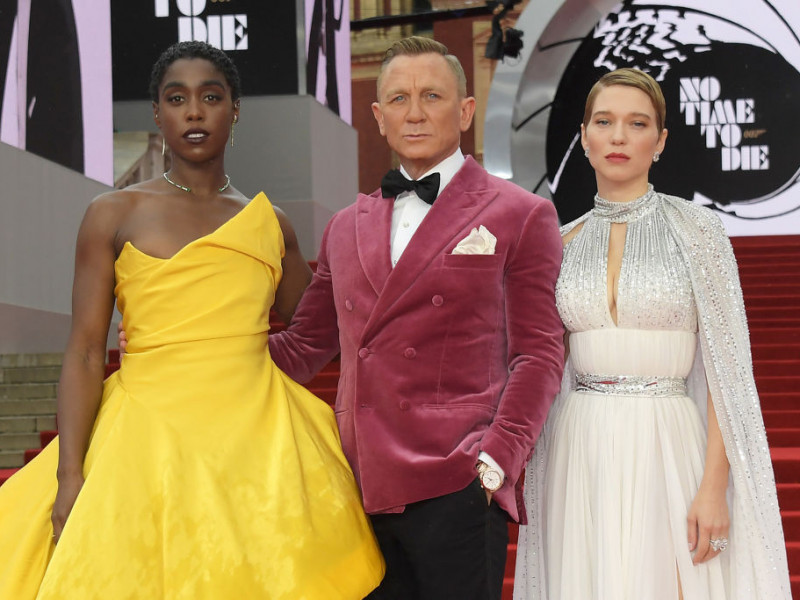 Avanpremiera de gală a filmului “James Bond - No Time to Die”. Ducii de Cambridge au strălucit pe covorul roşu 