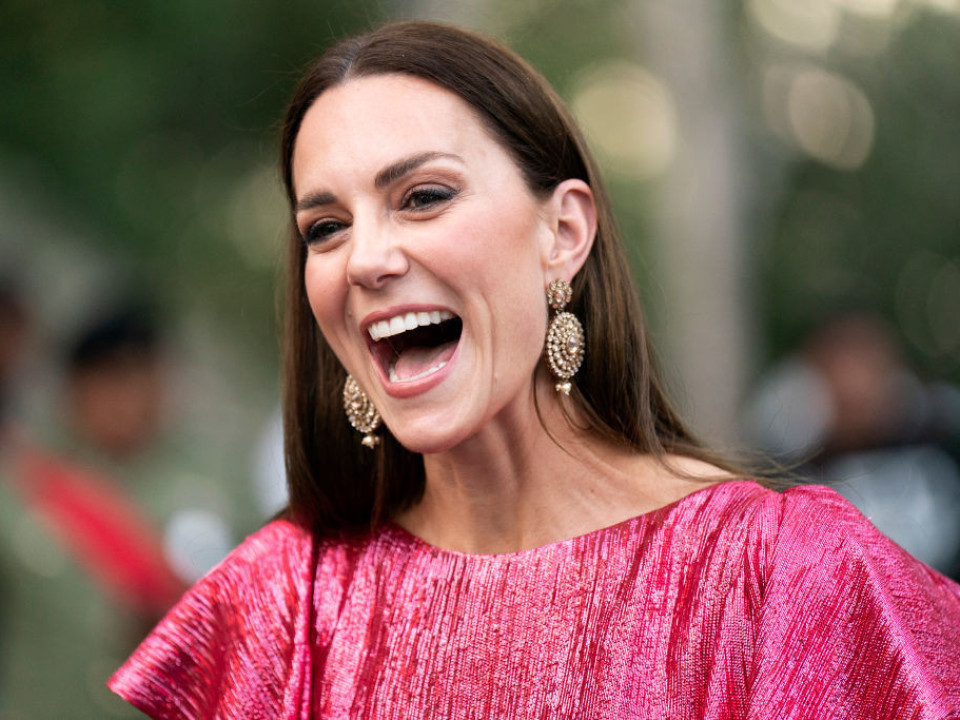 Kate Middleton, într-o rochie Vampire’s Wife, creată de soţia starului rock Nick Cave