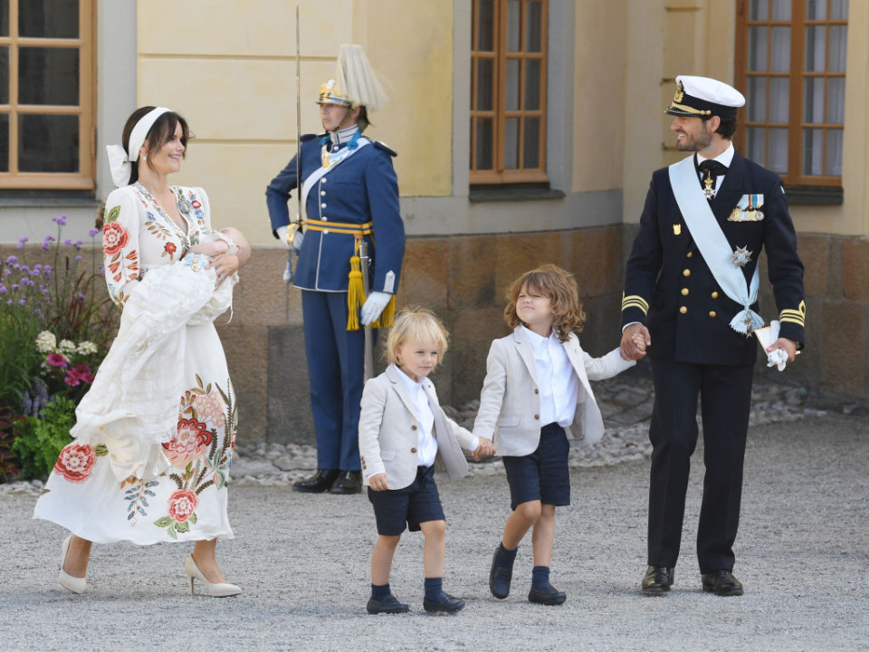 Imagini de la botezul Prinţului Julian, fiul Prinţului Carl Philip al Suediei şi al Prinţesei Sofia 