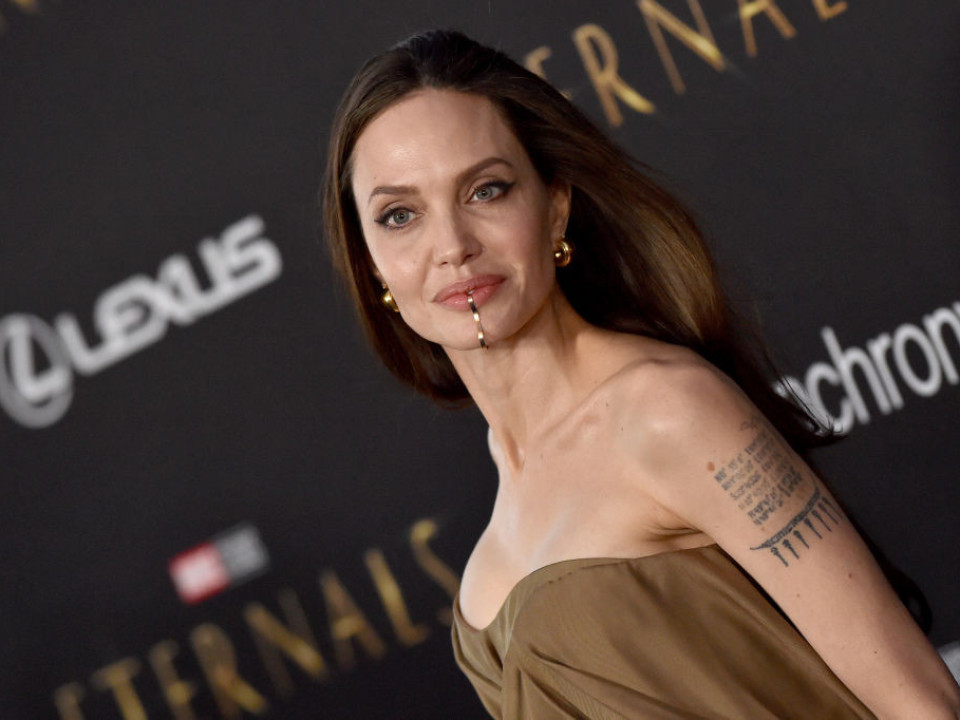 Angelina Jolie, alături de copii la avanpremiera filmului Marvel, “Eternals”