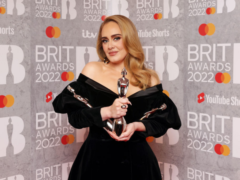 BRIT Awards 2022 - Adele a primit trei mari premii