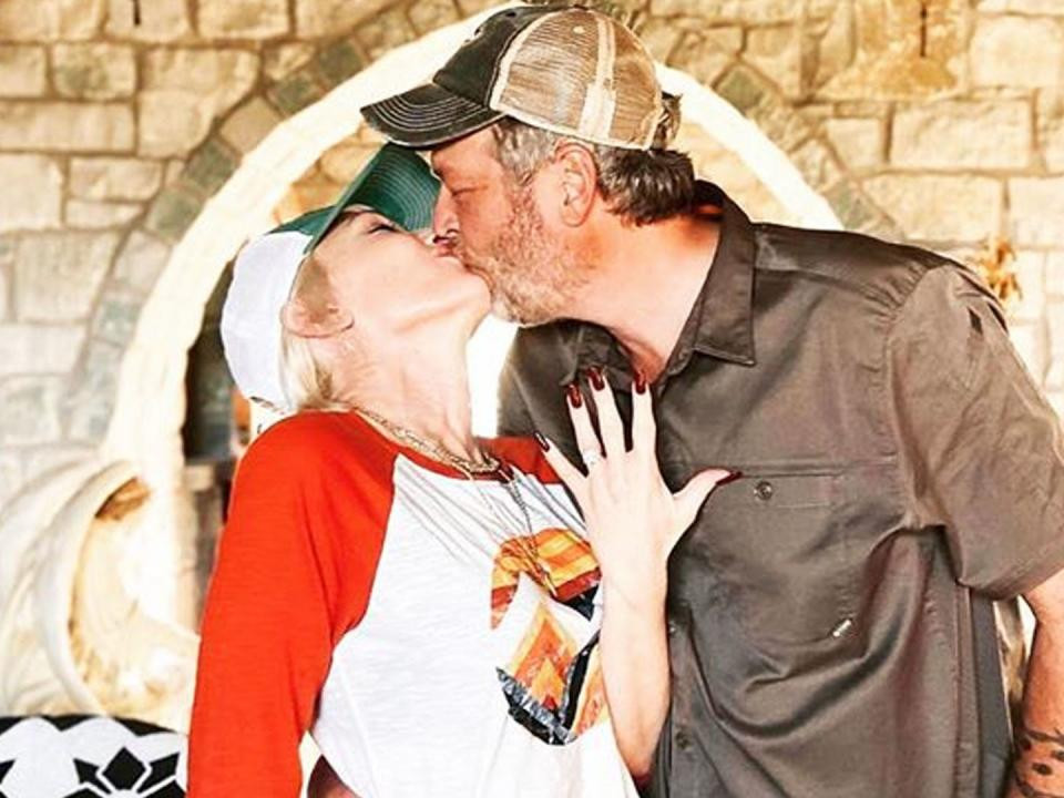 Gwen Stefani şi Blake Shelton s-ar fi căsătorit în secret 