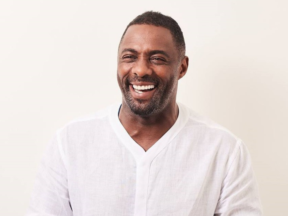 Actorul Idris Elba a fost declarat “cel mai sexy bărbat în viaţă” 