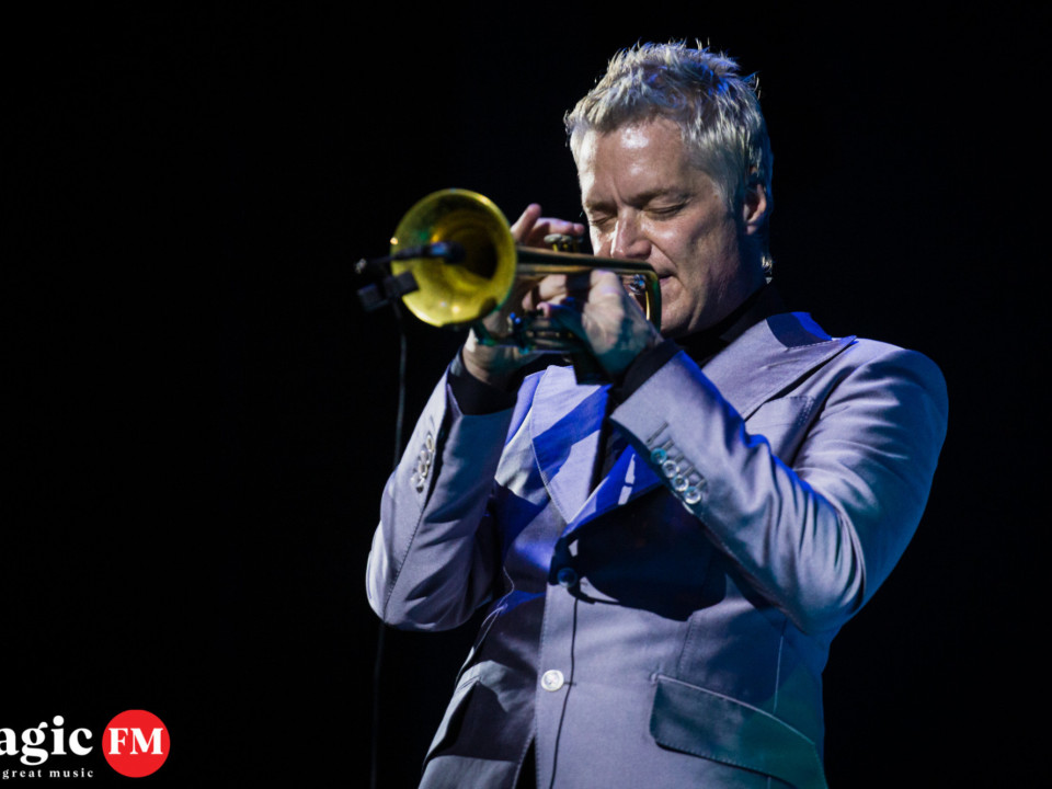 Celebrul trompetist Chris Botti a susţinut primul concert în România 