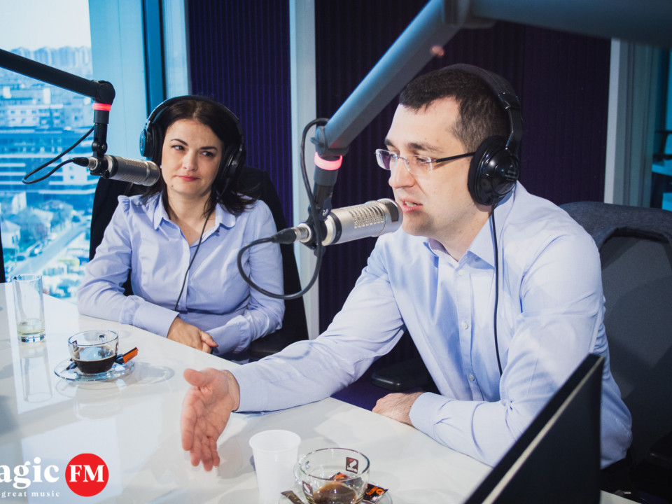 Vlad Voiculescu şi Oana Moraru, la Magic FM - Despre educaţia copiilor, dar şi a părinţilor