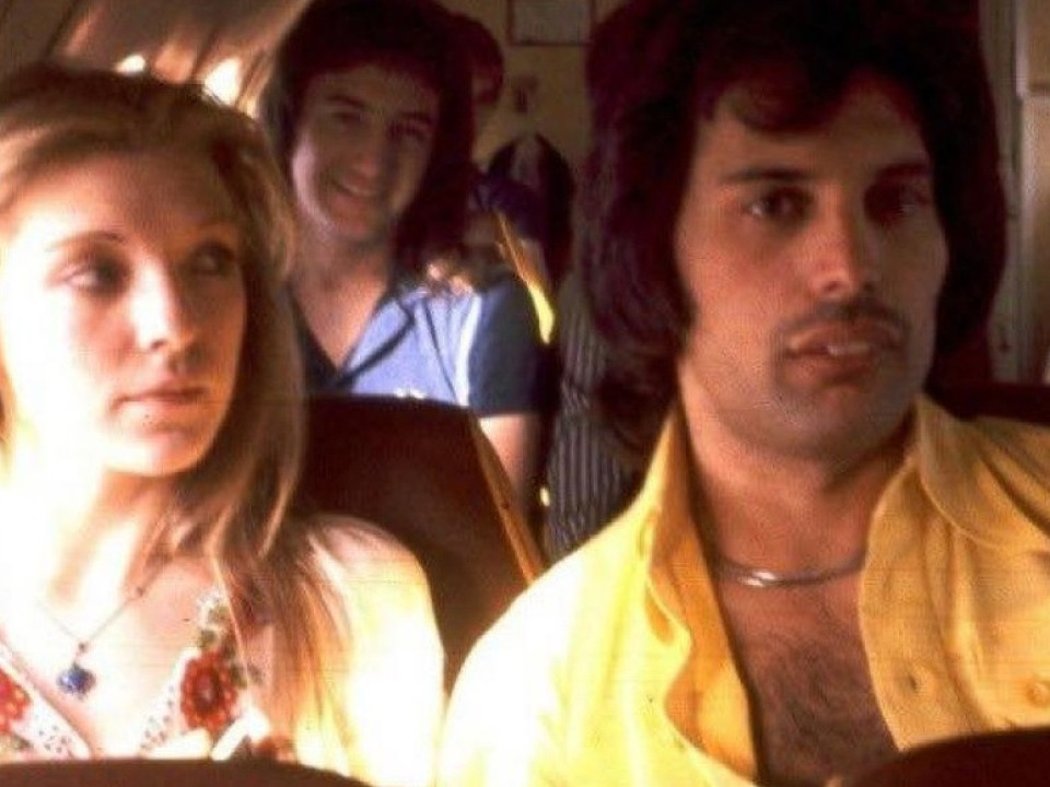 Ce are de câştigat Mary Austin, fosta iubită a lui Feddie Mercury, din succesul filmului “Bohemian Rhapsody”
