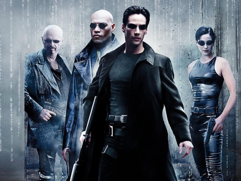 A fost lansat trailer-ul pentru “Matrix Renașterea”. Keanu Reeves și Carrie-Anne Moss revin în rolurile iconice Neo și Trinity