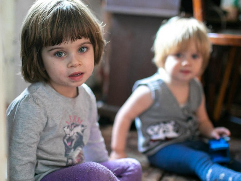  UNICEF susține cei 7,5 milioane de copii din Ucraina care sunt în pericol. Îi poţi ajuta acum cu o donaţie  