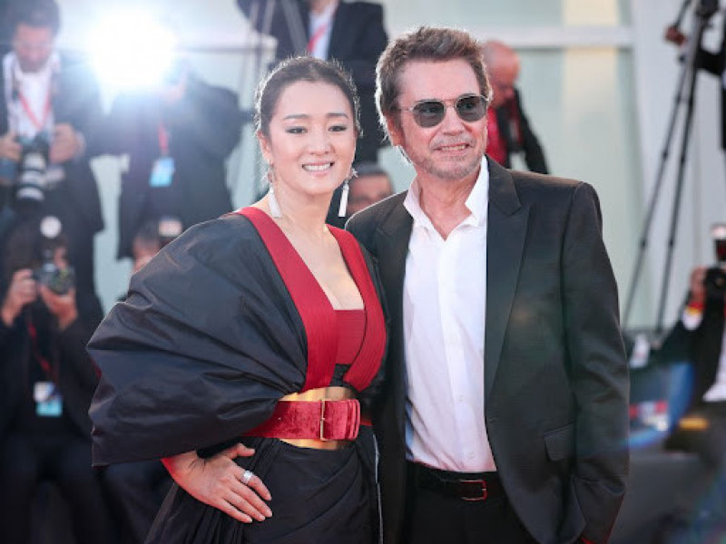 La 73 de ani, Jean-Michel Jarre trăieşte o poveste de iubire cu actriţa Gong Li 