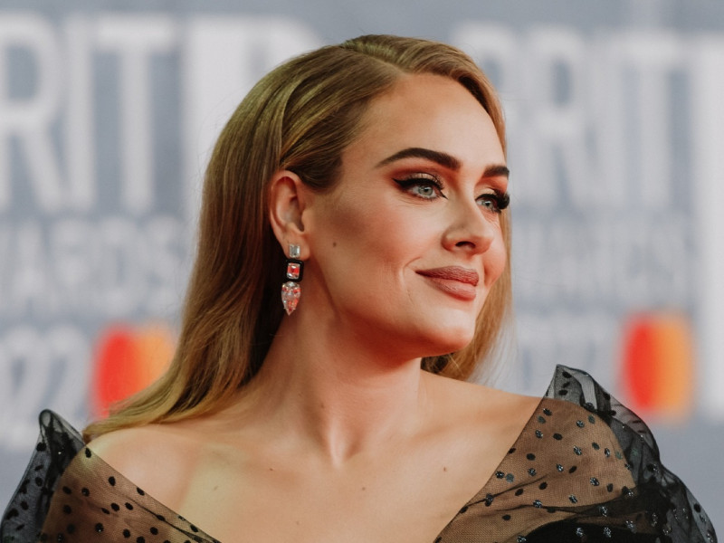 Top 10 melodii Adele pentru aniversarea ei de 34 de ani
