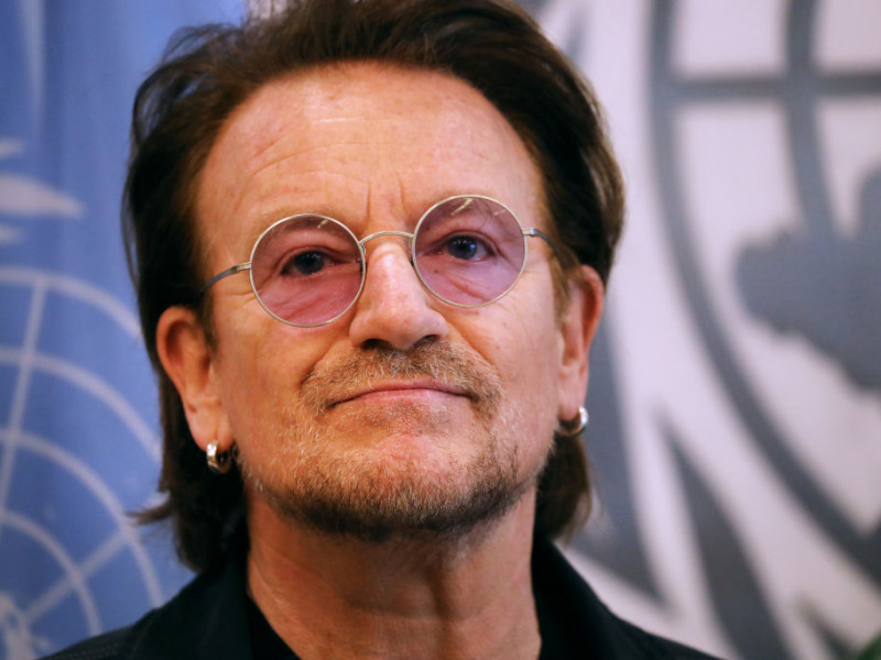 Bono a dezvăluit că are un frate vitreg de care nu a ştiut până în anul 2000
