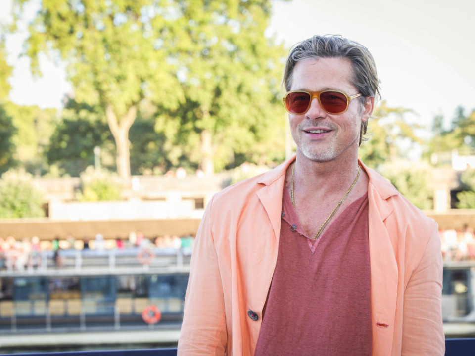 Brad Pitt a sedus Parisul la avanpremiera filmului “Bullet Train”