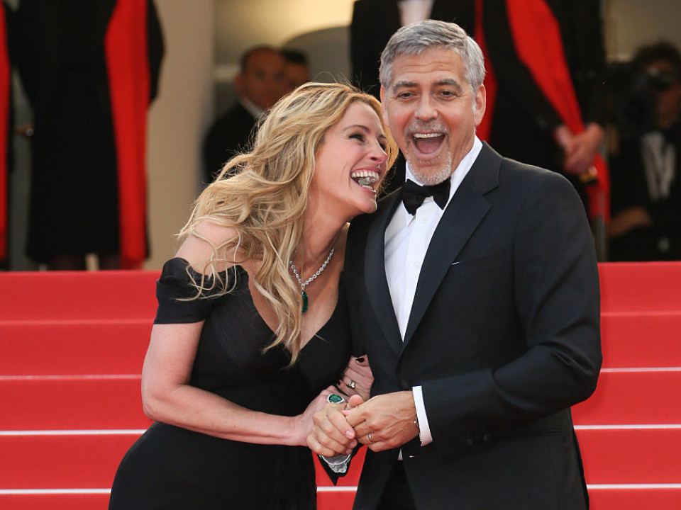 Cum a salvat-o George Clooney pe Julia Roberts de depresie