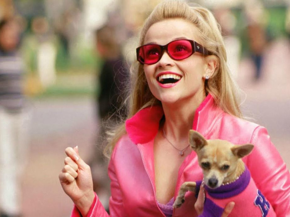Reese Witherspoon își pregătește revenirea în „Legally Blonde 3”