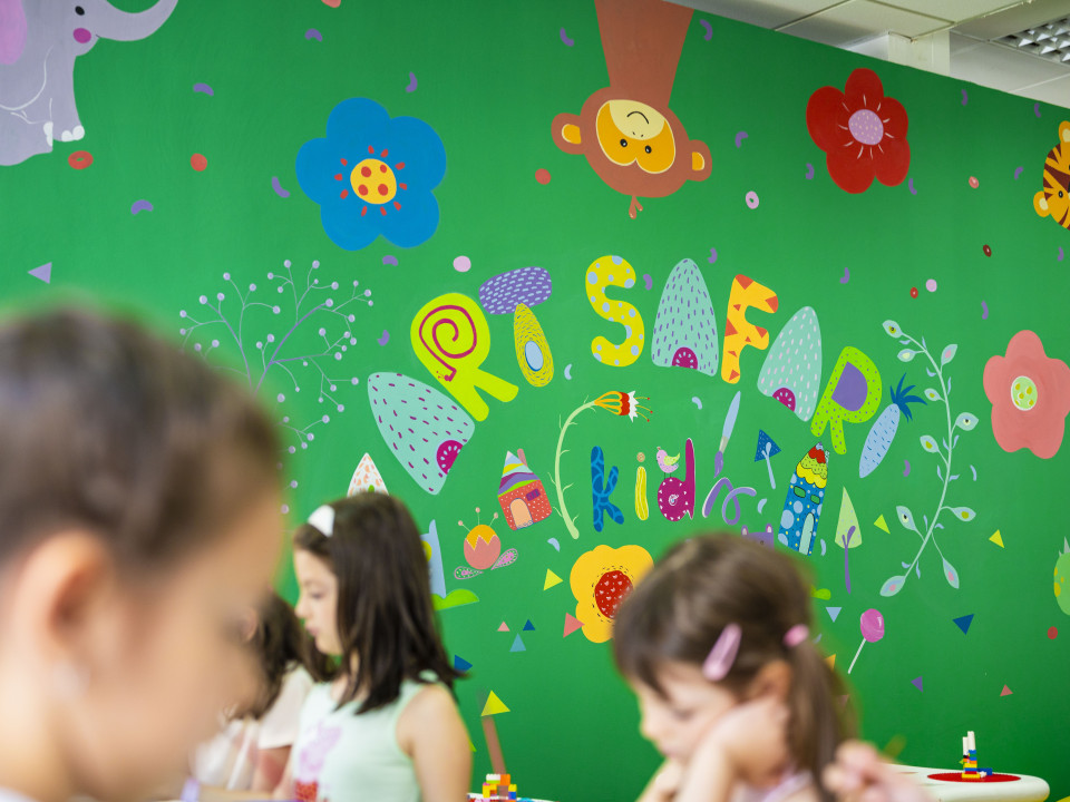 Vacanță în compania artei - Art Safari oferă ateliere gratuite pentru copii în perioada 27-29 octombrie