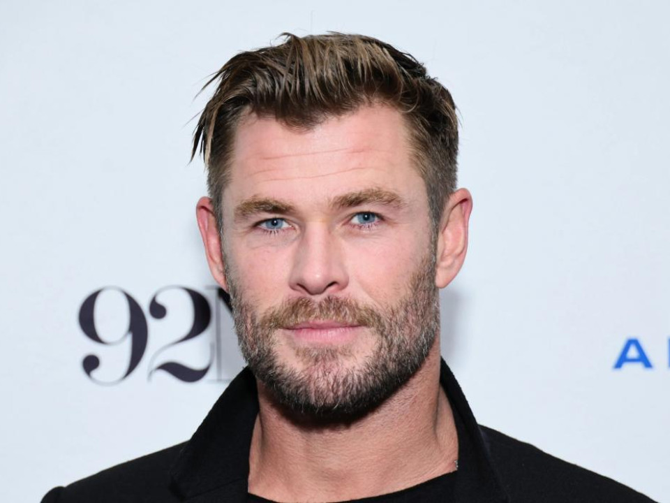 Chris Hemsworth ia o pauză de la actorie după ce a descoperit că poate dezvolta boala Alzheimer