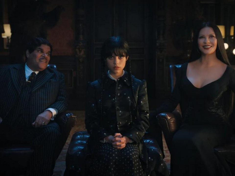 „Wednesday”, sezonul doi, ar putea include mai multe personaje din familia Addams: „Am atins doar suprafața”