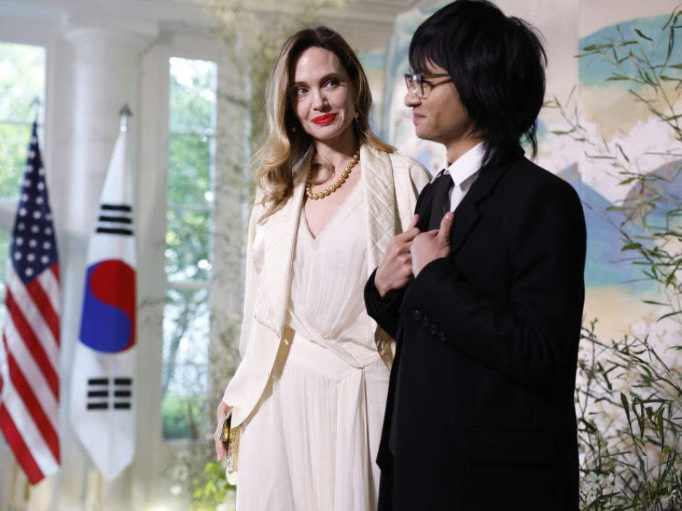 Angelina Jolie - La Casa Albă alături de Maddox, fiul ei cel mare