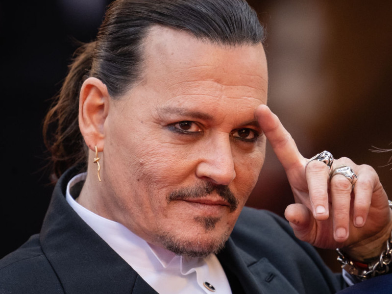 Johnny Depp cântă astăzi la Bucureşti alături de Hollywood Vampires