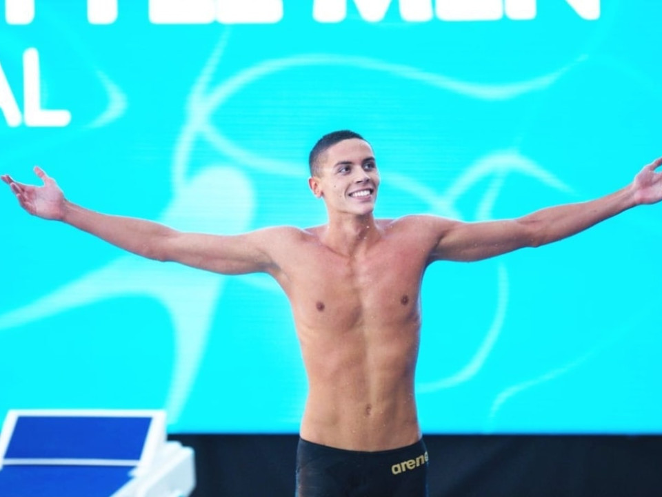 David Popovici - Două medalii de aur la Roma. Gestul lui superb după proba de 100 metri liber