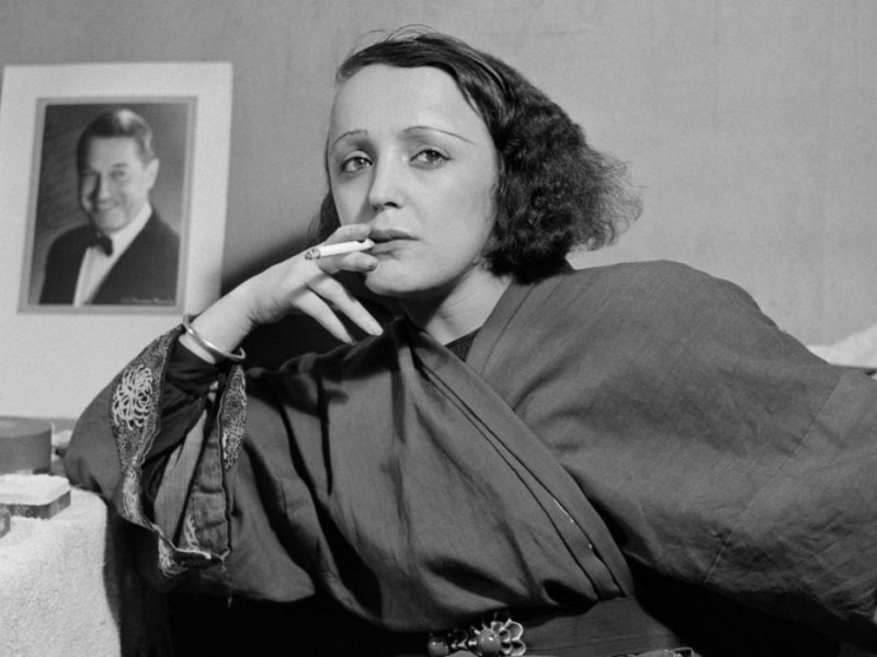 Un film biografic despre legendara artistă Edith Piaf va fi dezvoltat cu ajutorul inteligenței artificiale