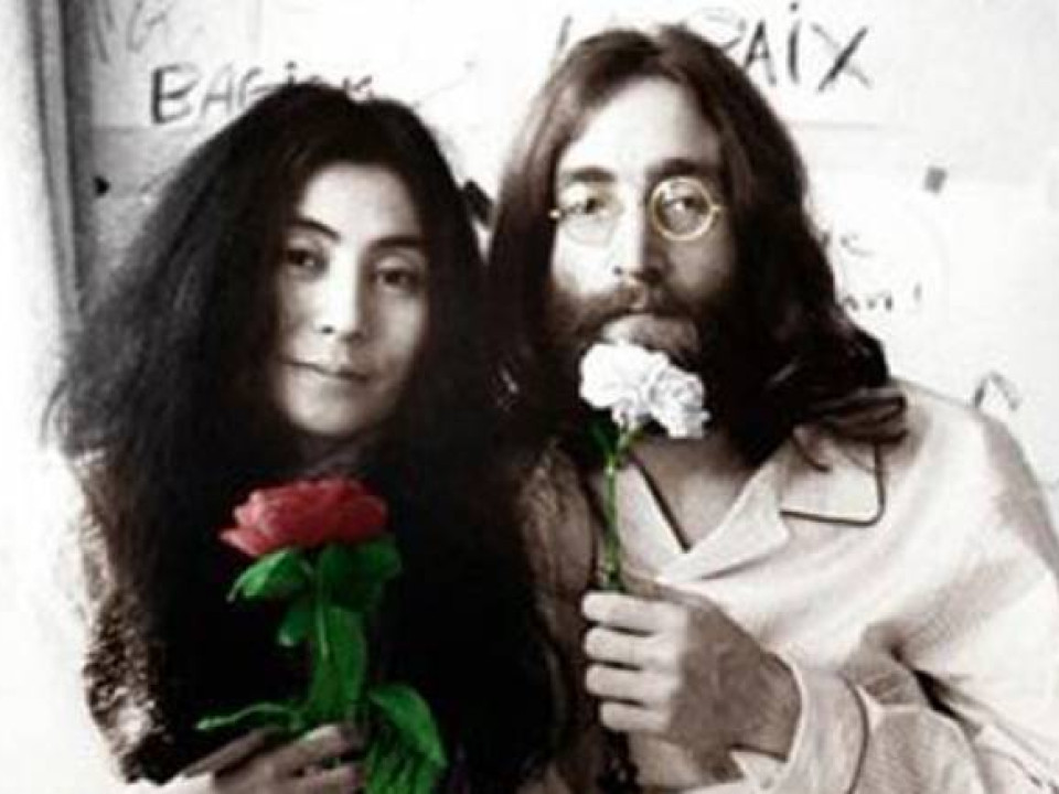 Povestea hit-ului de Crăciun “Happy Xmas (War is over)", un imn pacifist scris de John Lennon