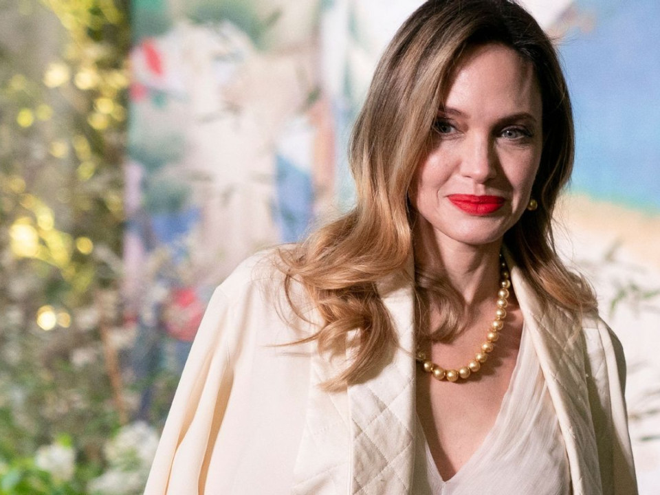 Angelina Jolie si-a deschis un magazin la New York care promovează moda durabilă