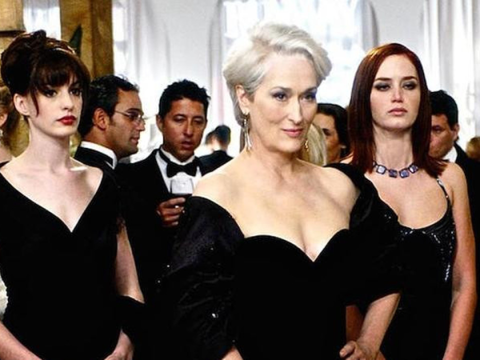 “Diavolul se îmbracă de la Prada”: Emily Bunt, Anne Hathaway şi Meryl Streep, din nou împreună după 18 ani